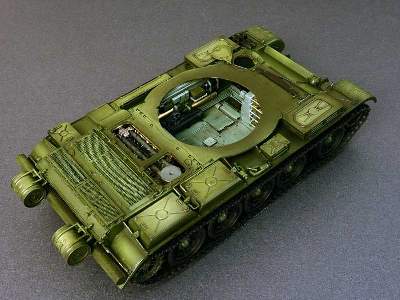 T-54-3 radziecki średni czołg - z wnętrzem - model 1951 - zdjęcie 147