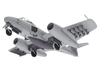 Gloster Meteor F8 - Wojna Koreańska - zdjęcie 6