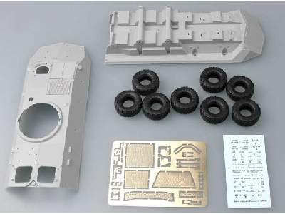 Transporter opancerzony 8x8 LAV-A2 - zdjęcie 4