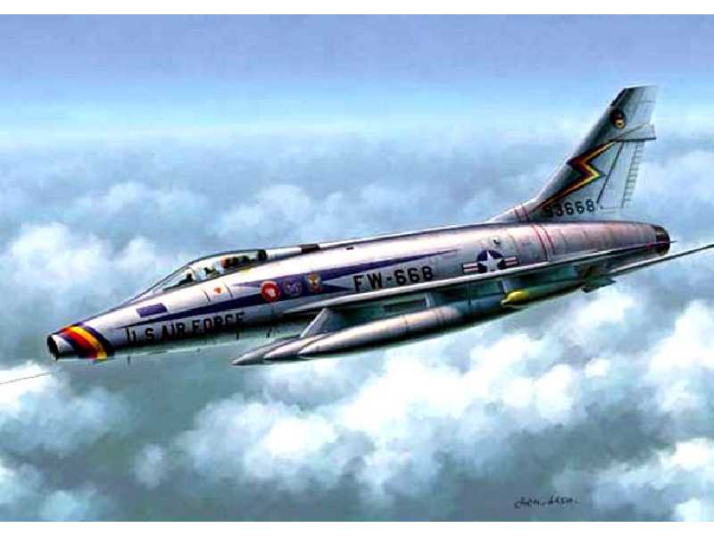 Myśliwiec F-100D Super Sabre - zdjęcie 1 Myśliwiec F-100D Super Sabre - zdjęcie 1