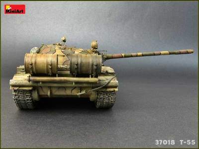 T-55 model 1963 radziecki średni czołg - z wnętrzem  - zdjęcie 9