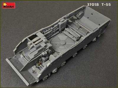 T-55 model 1963 radziecki średni czołg - z wnętrzem  - zdjęcie 104