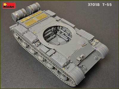 T-55 model 1963 radziecki średni czołg - z wnętrzem  - zdjęcie 131