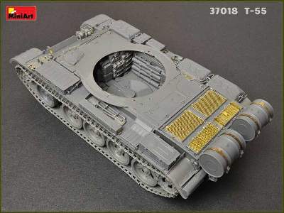 T-55 model 1963 radziecki średni czołg - z wnętrzem  - zdjęcie 133