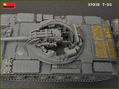 T-55 model 1963 radziecki średni czołg - z wnętrzem  - zdjęcie 142