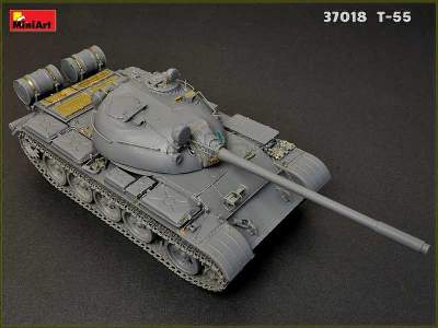 T-55 model 1963 radziecki średni czołg - z wnętrzem  - zdjęcie 146