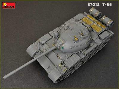 T-55 model 1963 radziecki średni czołg - z wnętrzem  - zdjęcie 150