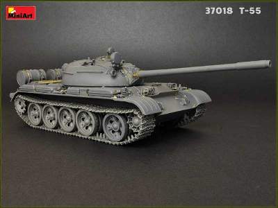 T-55 model 1963 radziecki średni czołg - z wnętrzem  - zdjęcie 156
