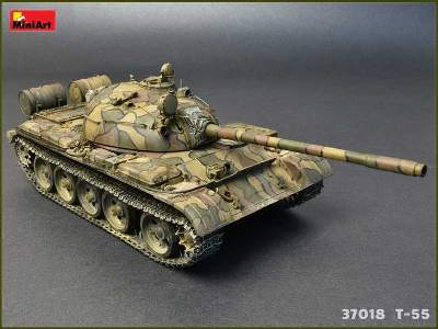 T-55 model 1963 radziecki średni czołg - z wnętrzem  - zdjęcie 176