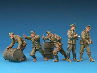 Niemieccy żołnierze z beczkami - edycja specjalna - zdjęcie 4