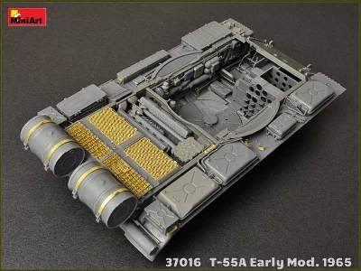 T-55A model 1965 wczesna produkcja - z wnętrzem  - zdjęcie 111