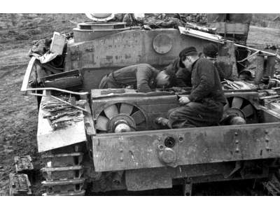 Panzerkampfgruppe Strachwitz - Tygrysy 2./S. Pz. Abt. 502 W Bitw - zdjęcie 7
