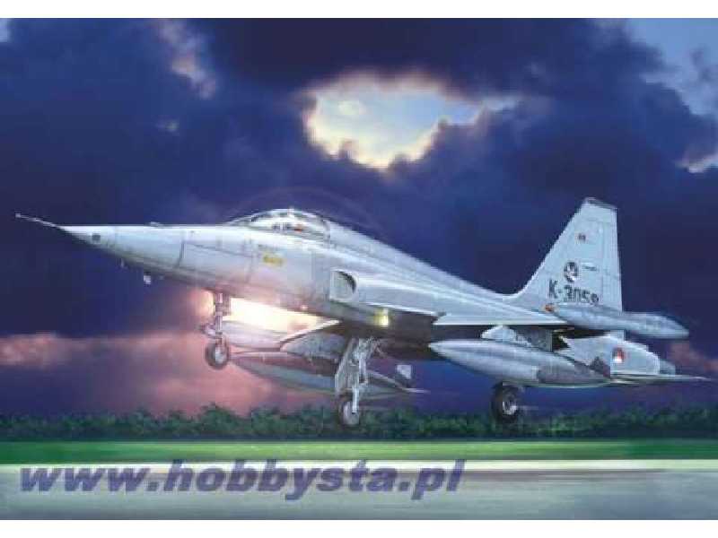 F-5 A Freedom Fighter - zdjęcie 1 F-5 A Freedom Fighter - zdjęcie 1