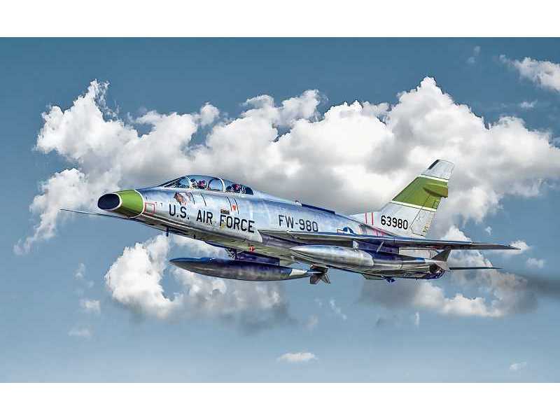 F-100F Super Sabre - zdjęcie 1 F-100F Super Sabre - zdjęcie 1