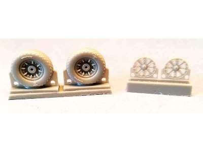 F4u Corsair/F6f Hellcat Diamond Thread Wheels Set - zdjęcie 3