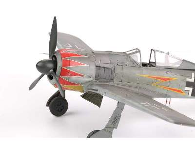 Fw 190A-5 light fighter 1/48 - zdjęcie 17