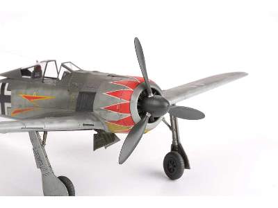 Fw 190A-5 light fighter 1/48 - zdjęcie 18