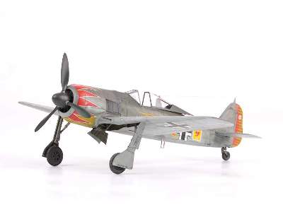 Fw 190A-5 light fighter 1/48 - zdjęcie 24