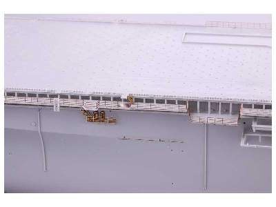 USS Iwo Jima LHD-7  pt.1 1/350 - Trumpeter - zdjęcie 36