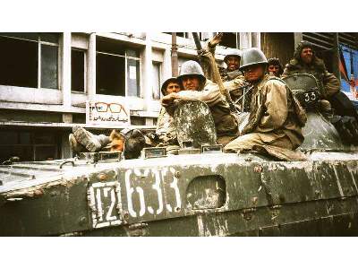 BMP-2D radziecki bojowy wóz piechoty - zdjęcie 16