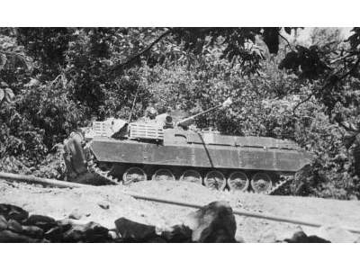 BMP-2D radziecki bojowy wóz piechoty - zdjęcie 19