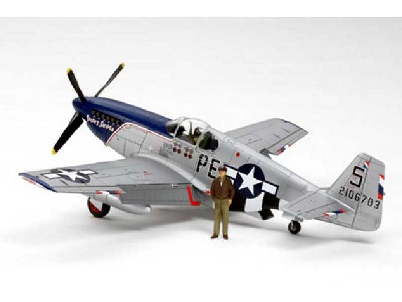 North American P-51B Mustang - "Blue Nose" - zdjęcie 1 North American P-51B Mustang - "Blue Nose" - zdjęcie 1