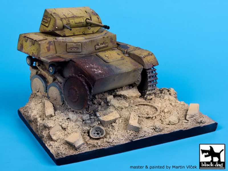 Destroyed Pz.Kpfw Ii Base - zdjęcie 1 Destroyed Pz.Kpfw Ii Base - zdjęcie 1