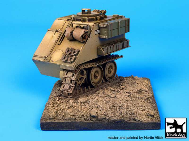 Destroyed M 113 Base - zdjęcie 1 Destroyed M 113 Base - zdjęcie 1