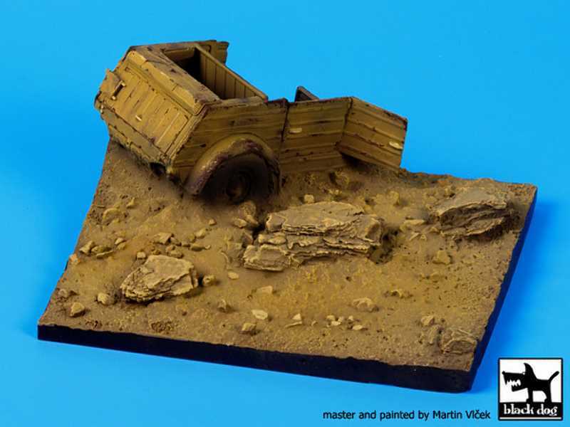 Destroyed Kubelwagen Base - zdjęcie 1 Destroyed Kubelwagen Base - zdjęcie 1