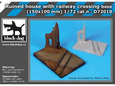 Ruined House With Railway Crossing Base - zdjęcie 5