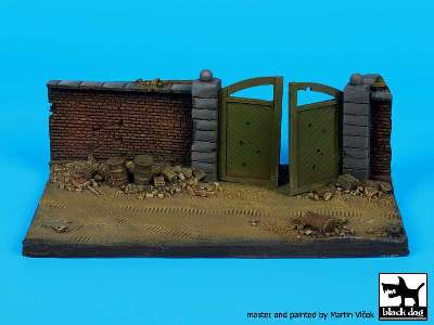 Wall With Gate Base - zdjęcie 3