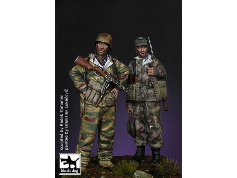 Wehrmacht Soldiers 1944 - zdjęcie 1 Wehrmacht Soldiers 1944 - zdjęcie 1