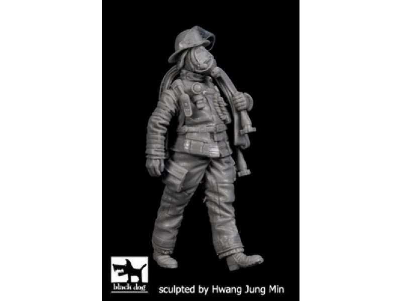 Fireman N°3 - zdjęcie 1 Fireman N°3 - zdjęcie 1
