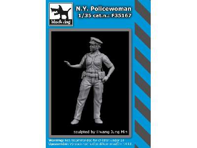 N.Y.Policewoman - zdjęcie 3