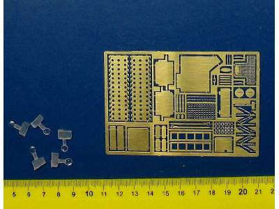 Land Rover  Pink Panther Accessories Set For Italeri - zdjęcie 8