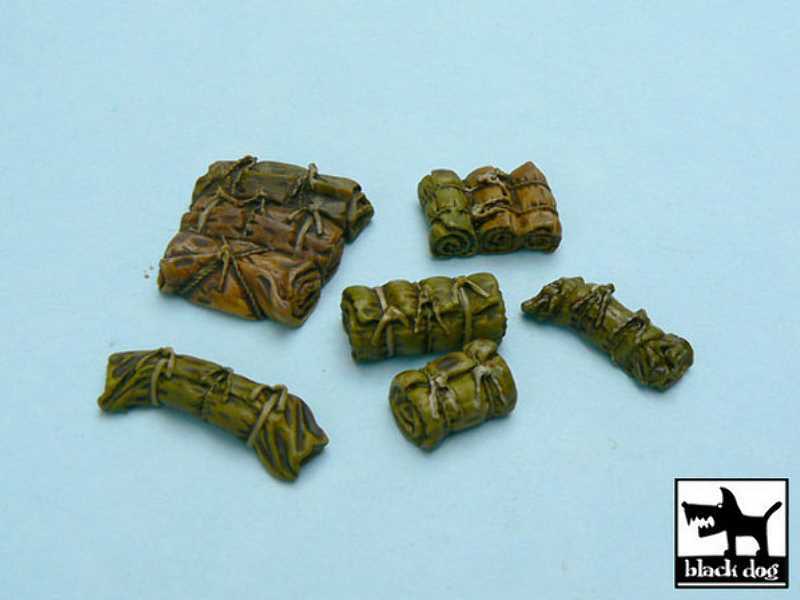 Tentage + Bedrolls #4 Accessories Set 24 Resin Parts - zdjęcie 1 Tentage + Bedrolls #4 Accessories Set 24 Resin Parts - zdjęcie 1