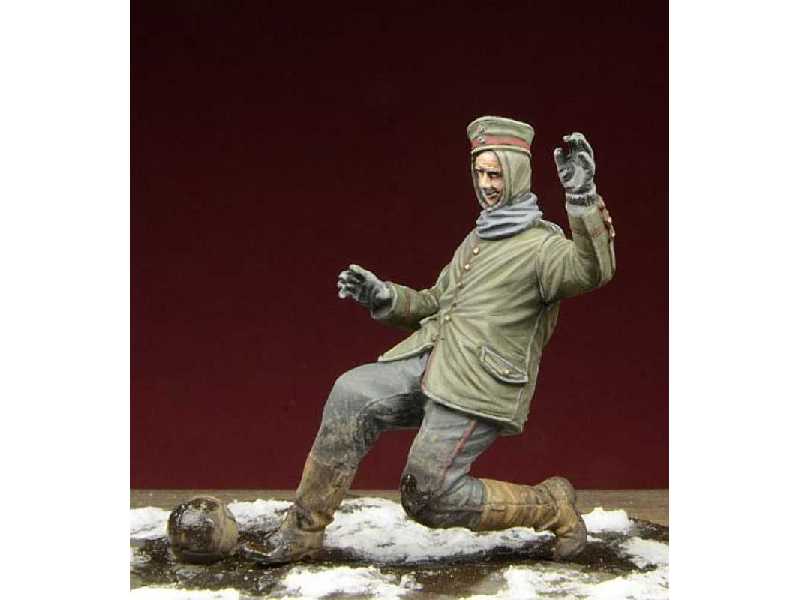 I W.Ś. German Infantryman Playing Football - zdjęcie 1 I W.Ś. German Infantryman Playing Football - zdjęcie 1