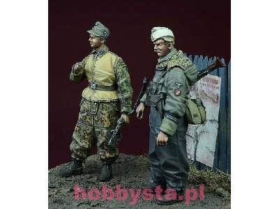 Waffen SS Foreign Volunteers Winter 1943-45 - zdjęcie 2