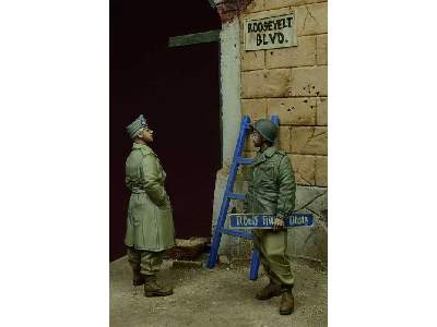 Roosevelt Boulevard US Soldiers, Germany 1945 - zdjęcie 1