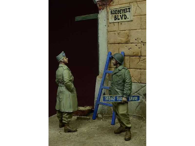 Roosevelt Boulevard US Soldiers, Germany 1945 - zdjęcie 1 Roosevelt Boulevard US Soldiers, Germany 1945 - zdjęcie 1