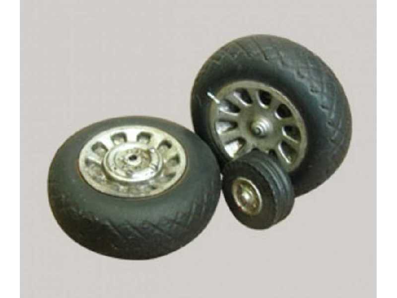 Resin Wheels To P-51 Mustang - zdjęcie 1 Resin Wheels To P-51 Mustang - zdjęcie 1