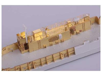 USS Iwo Jima LHD-7  pt.2 1/350 - Trumpeter - zdjęcie 13