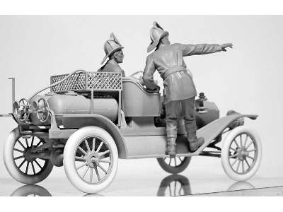 Amerykańska załoga samochodu strażackiego - 1910 r. - zdjęcie 9