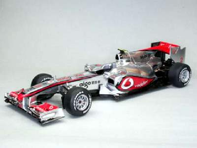 Vodafone McLaren Mercedes MP4-25 (L. Hamilton) - zdjęcie 1