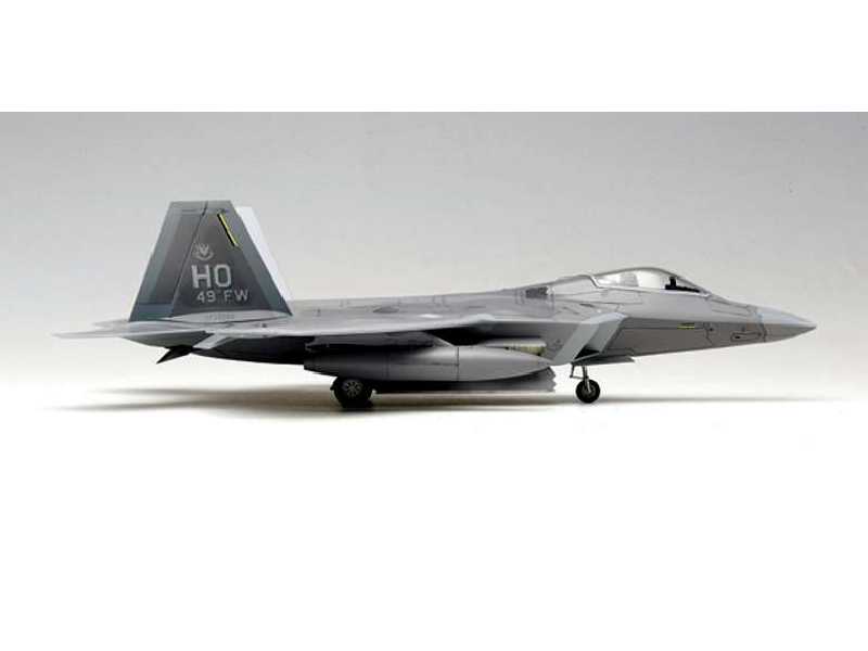 Lockheed Martin F-22A Raptor - zdjęcie 1 Lockheed Martin F-22A Raptor - zdjęcie 1