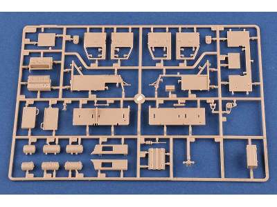 Ciągnik BAZ-64022 z systemem p-lotniczym 5P85TE2 TEL S-400  - zdjęcie 14