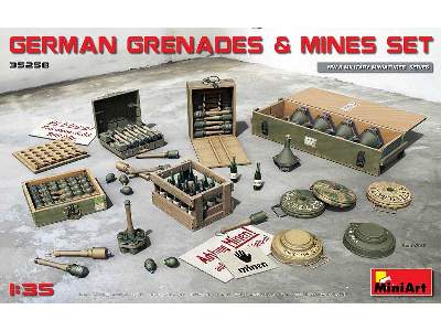 Niemieckie granaty i miny, koktajle Mołotowa i skrzynki drewn. - zdjęcie 1