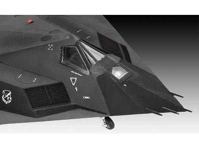 Lockheed Martin F-117A Nighthawk Stealth Fighter - zdjęcie 11