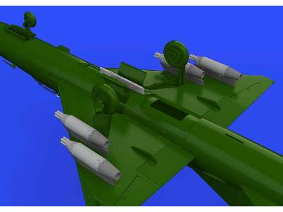 UB-16 rocket launchers w/  pylons for MiG-21 1/72 - Eduard - zdjęcie 5