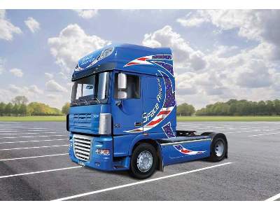 DAF XF-105 Space America - zdjęcie 1